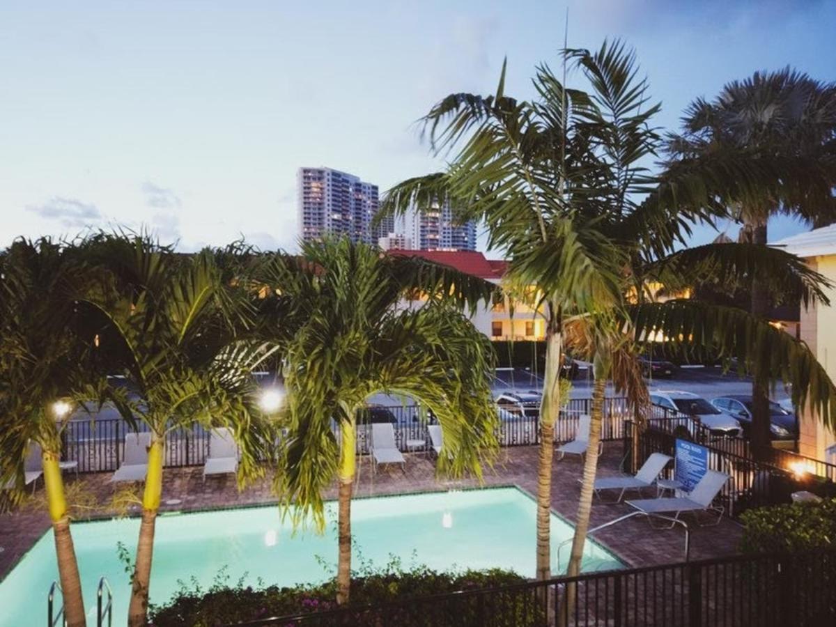 The Beach House At Seascape Steps From The Beach, Marina And Shops! ウェストパームビーチ エクステリア 写真